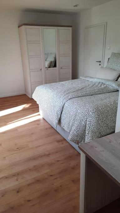 Neubau Ferienwohnung - Wallsbuell Wallsbull Екстер'єр фото